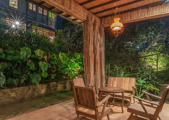 Kayukopi Villa